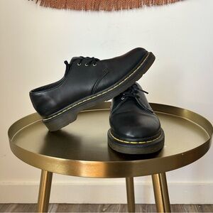 Dr. Marten Leather Oxford Shoe